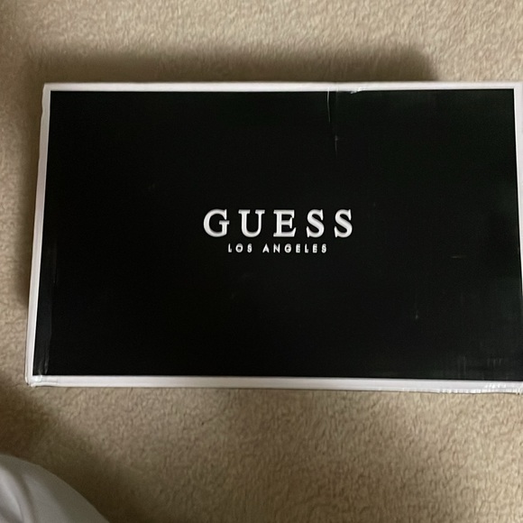 Guess Catchings men’s shoes white/holographic - Picture 15 of 15